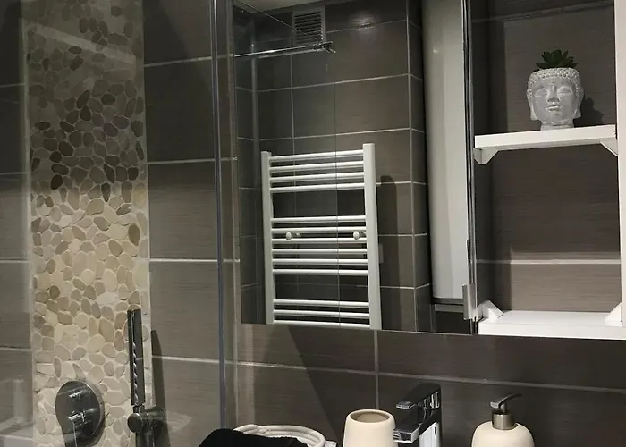 Apartment, 700m And Parking أنتيب